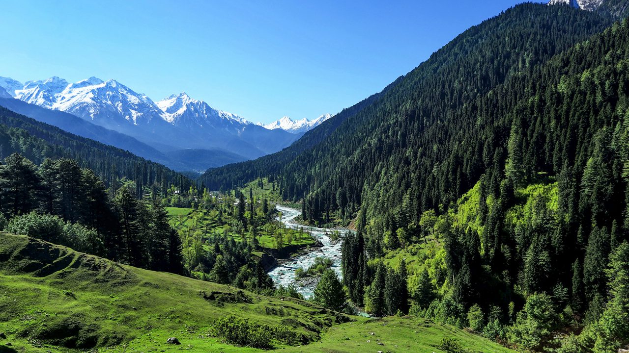 Day 2 — Transfer From Srinagar To Pahalgam With Local Sightseeing