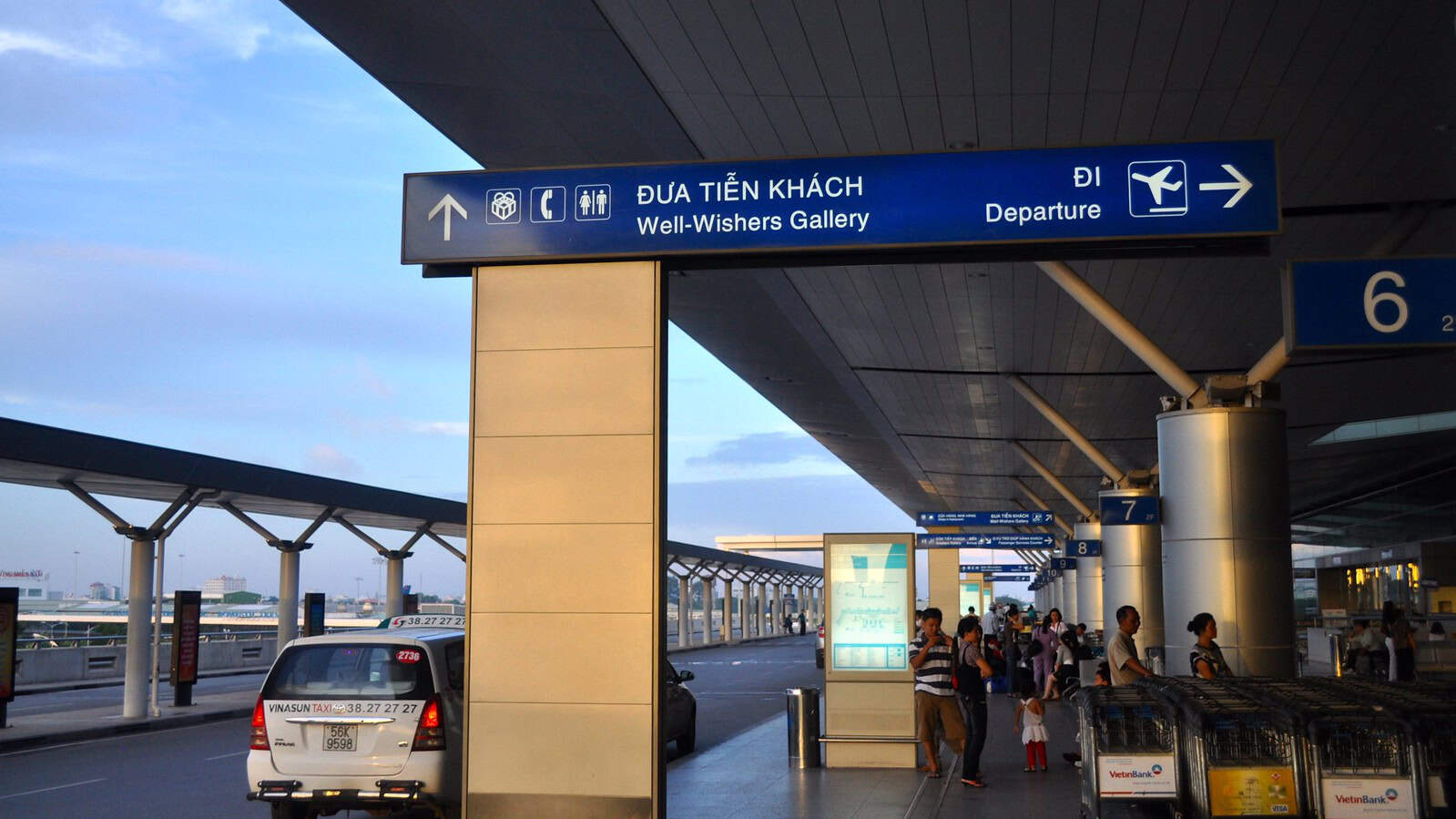 One way Transfer from  Ho Chi Minh City Hotel to Ho Chi Minh City Airport