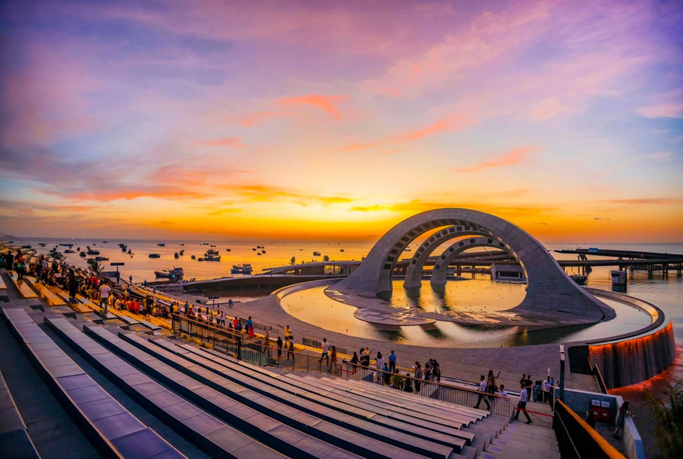 Sunset Town Phu Quoc with the Kiss of The Sea show & Kiss Bridge